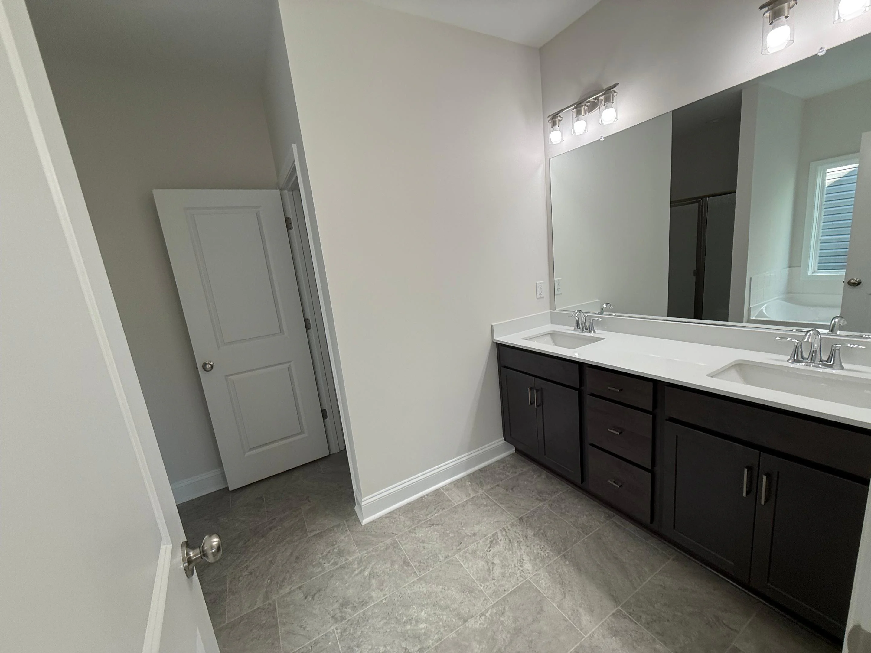 Gallery Photo 6