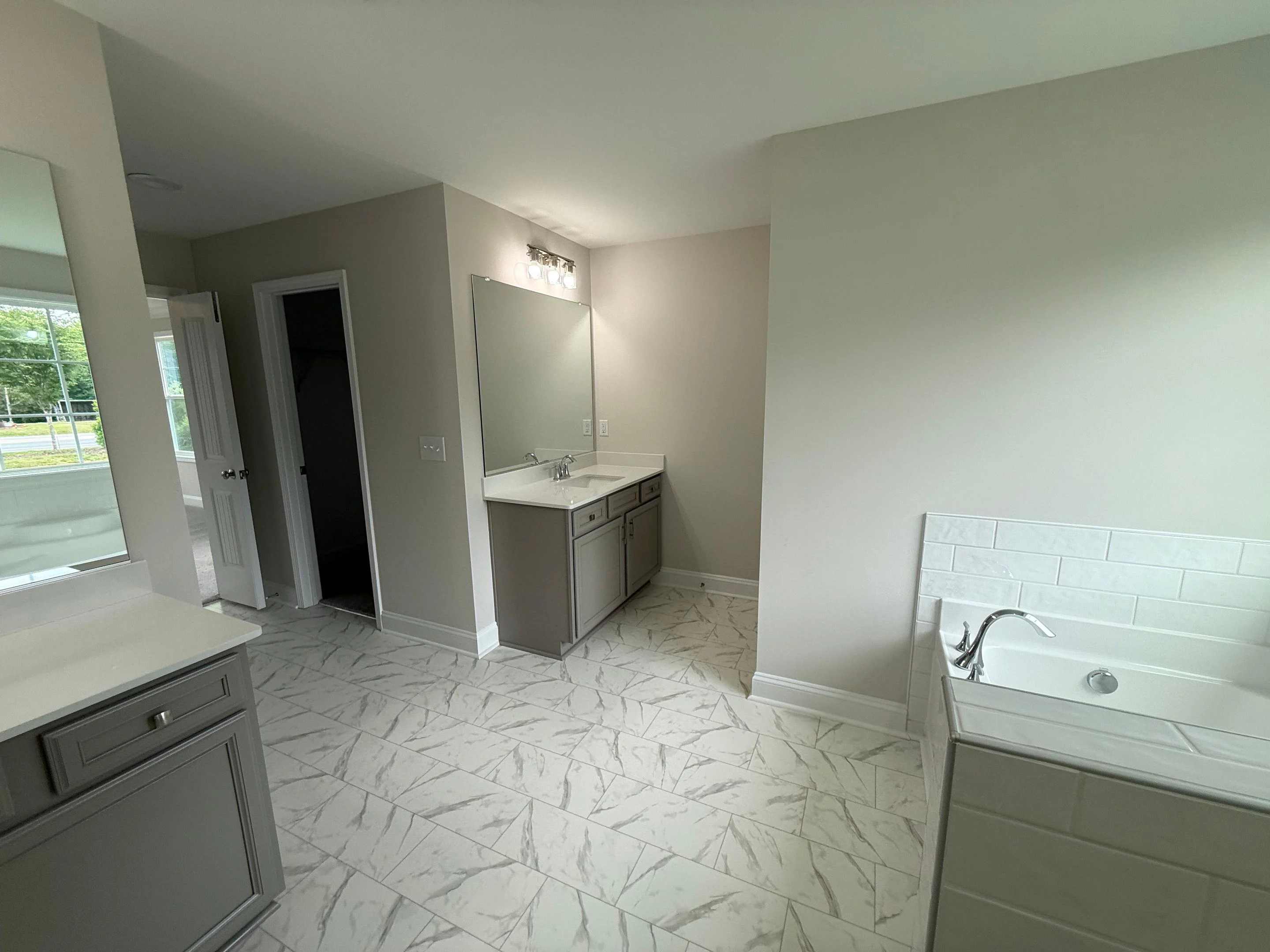 Gallery Photo 6